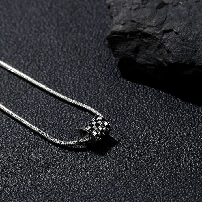 Эрэгтэй зүүлт шоотой