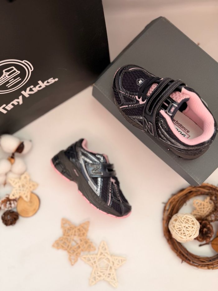 New Balance 1906 Cherry