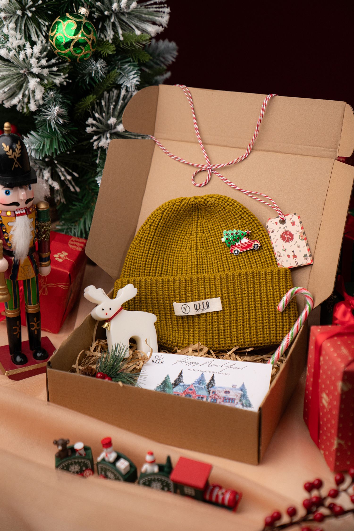 Малгайтай бэлгийн багц