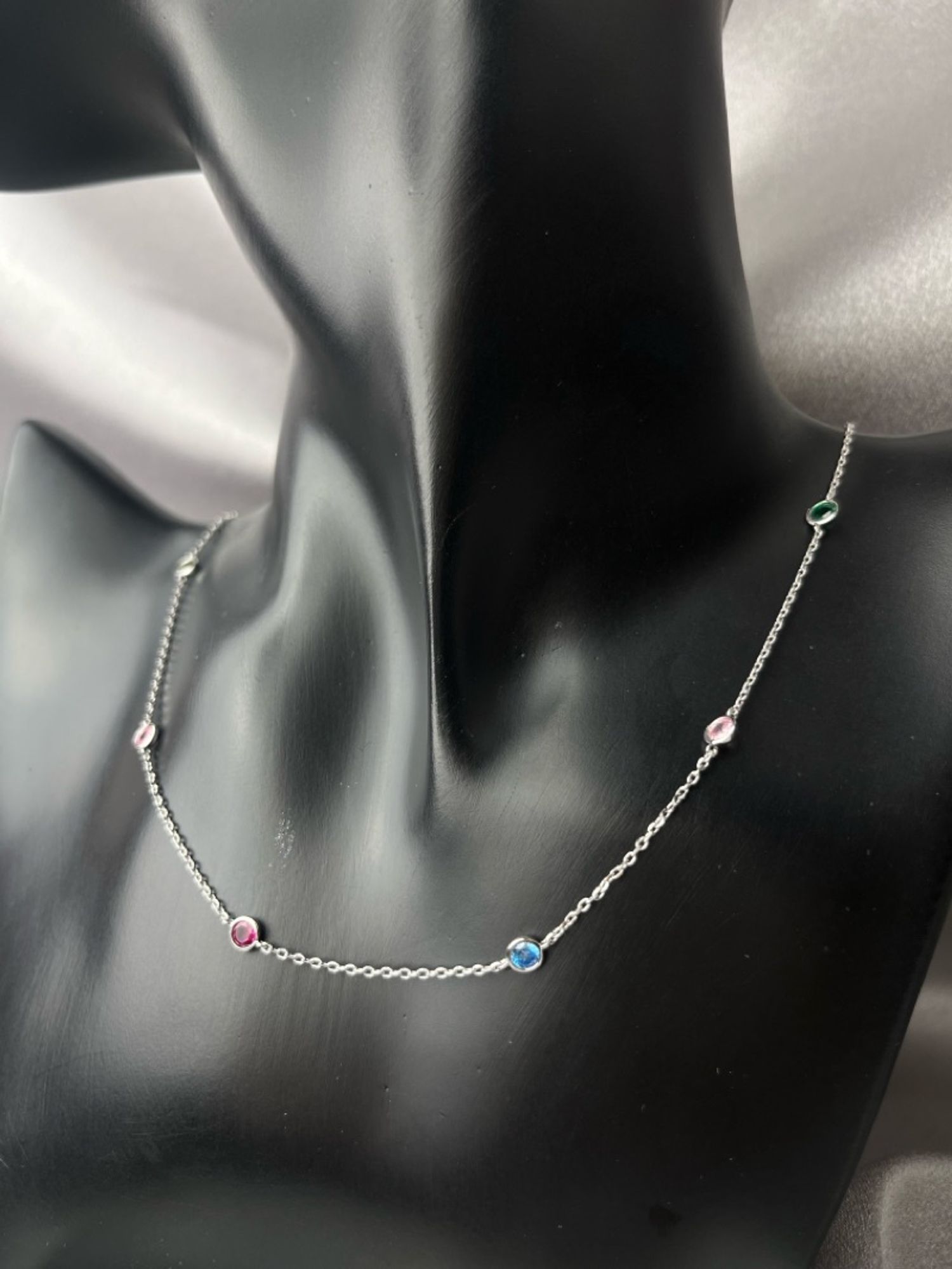 Хүзүүний зүүлт