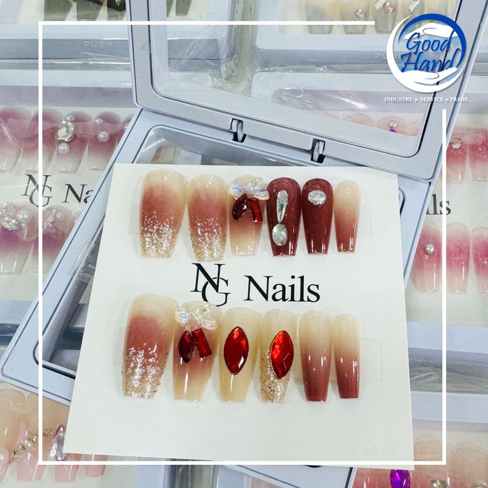 Наадаг хумс-савтай сайн