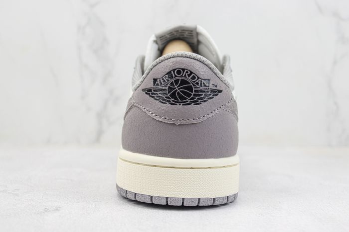 Jordan 1 Retro Low OG Atmosphere Grey