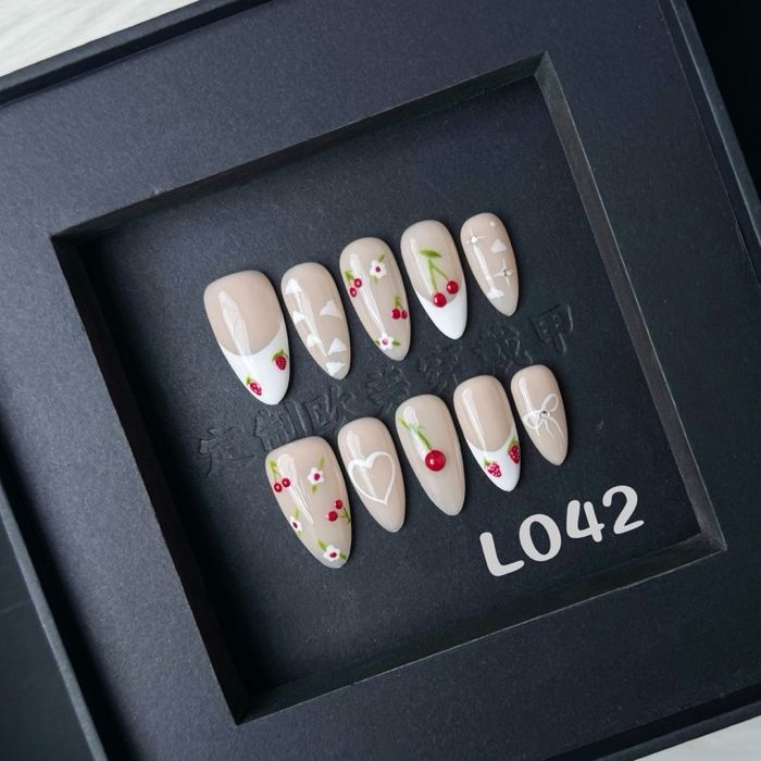 Наадаг хумс