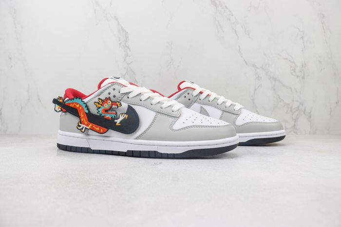 SB Dunk Low "Year of the Dragon" 