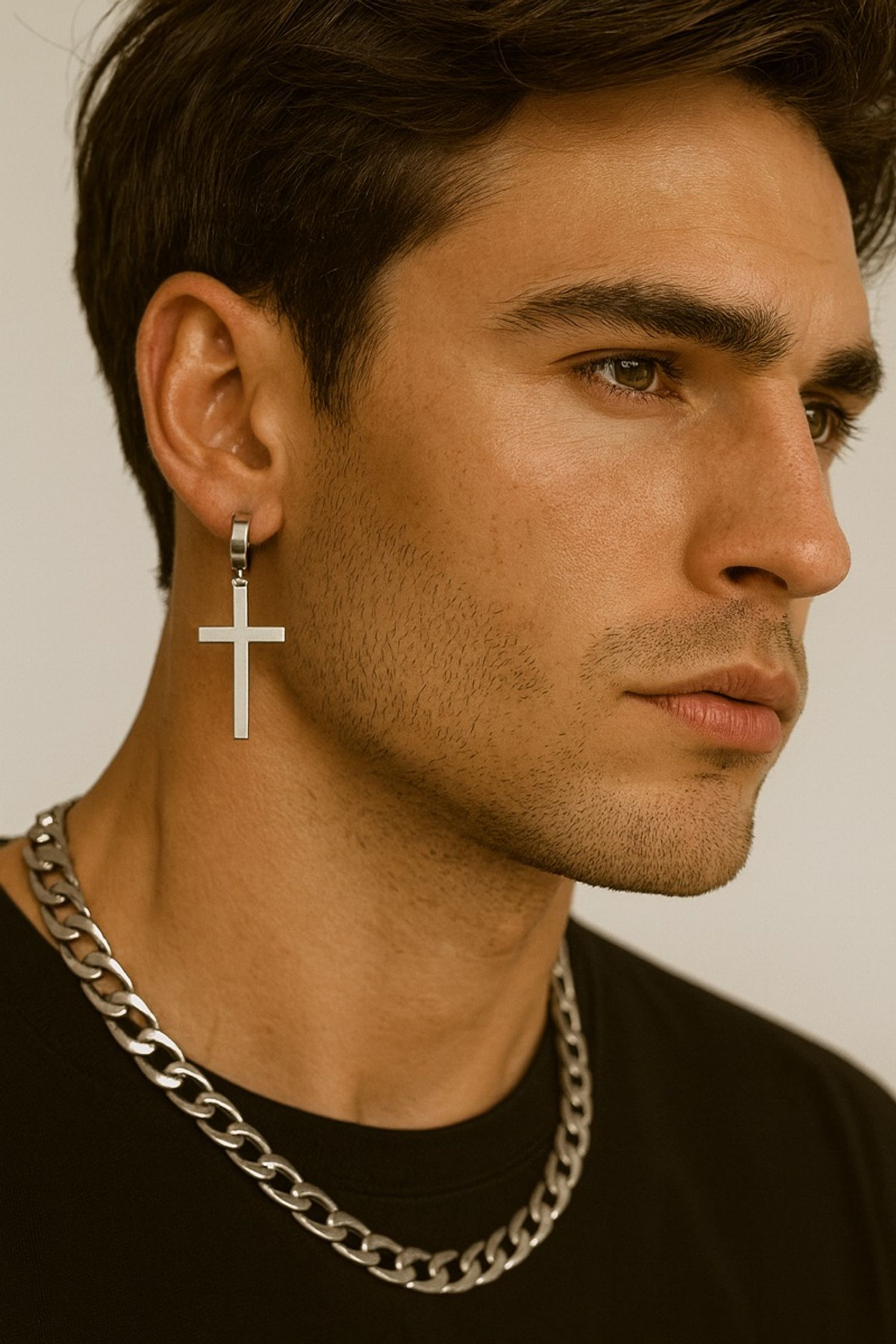 Эрэгтэй ээмэг