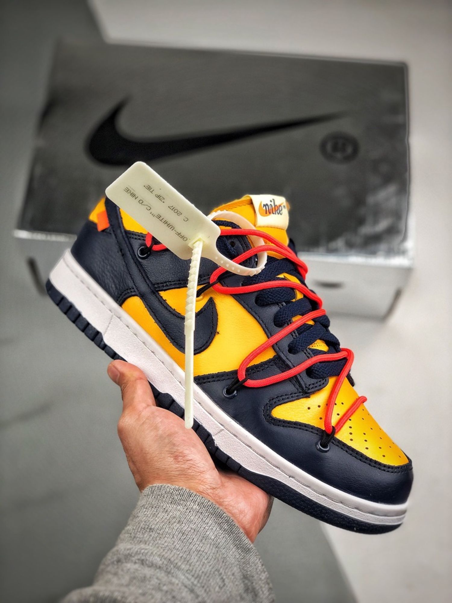 Off-White x Dunk Low “University Gold”