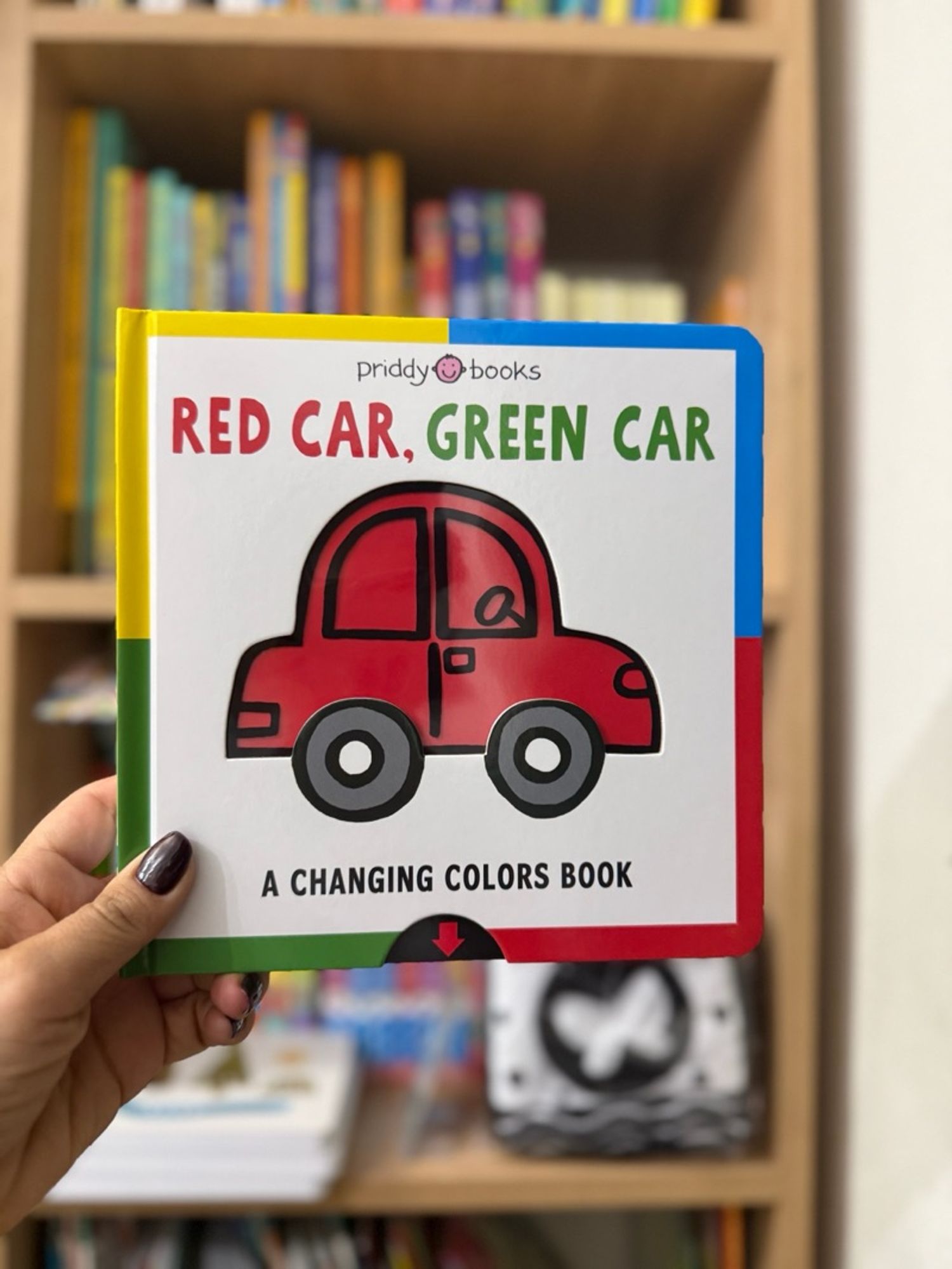 Red car, Green car. Color changi