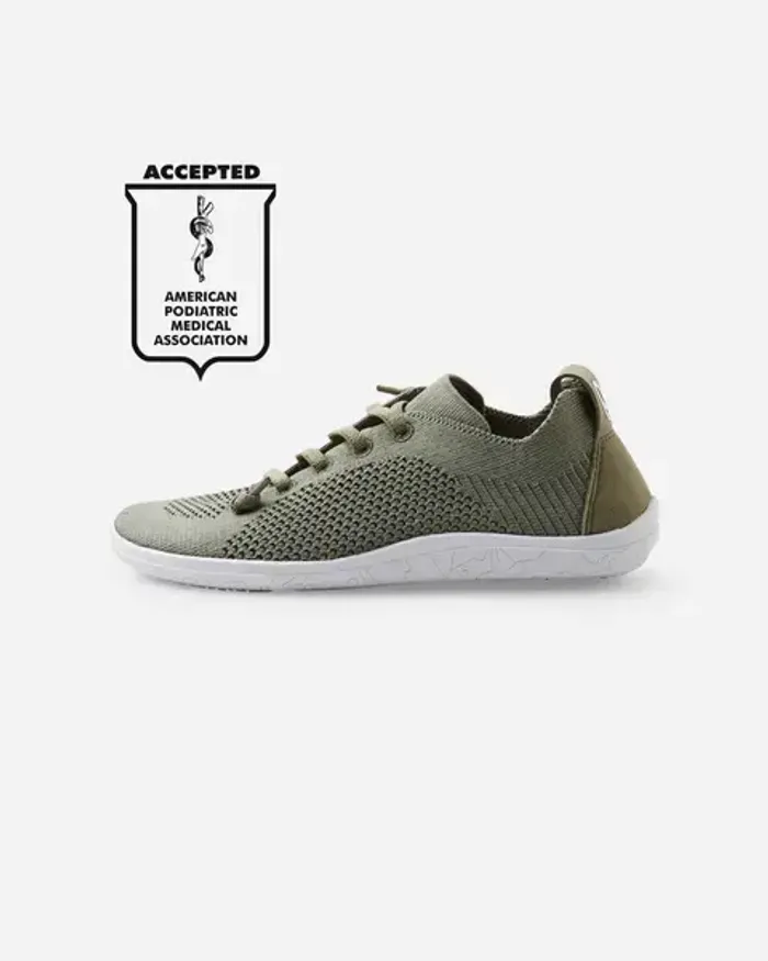 Astelu Greyish green