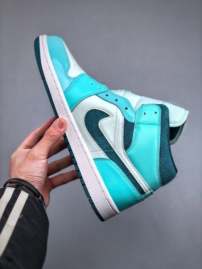 Air Jordan 1 Bleached Turquoise