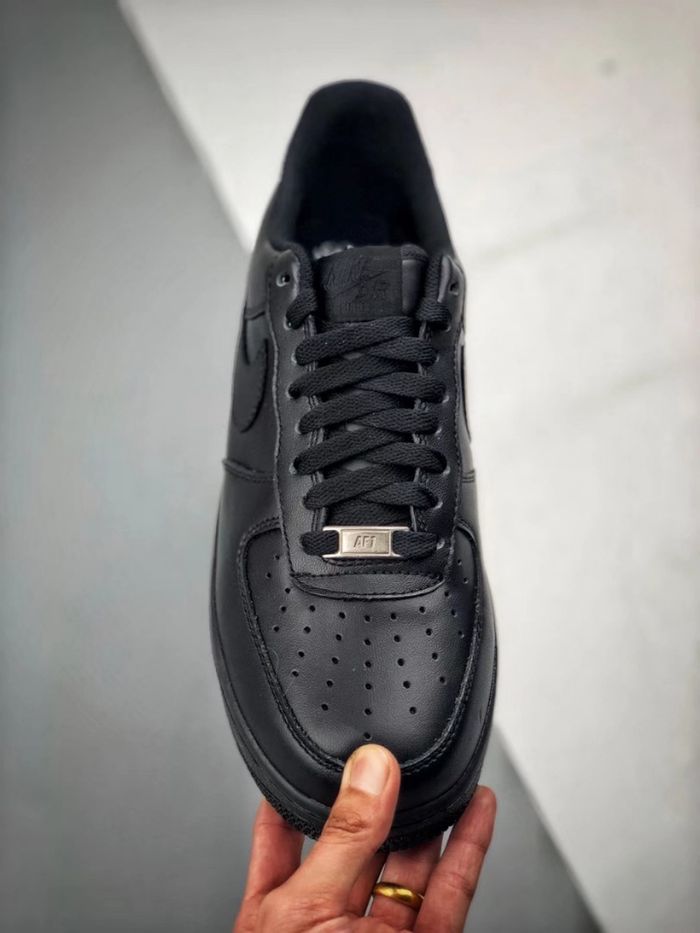 Air Force 1 Low “All Black”
