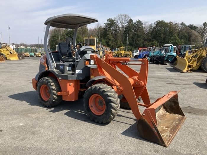 Hitachi ZW30 loader