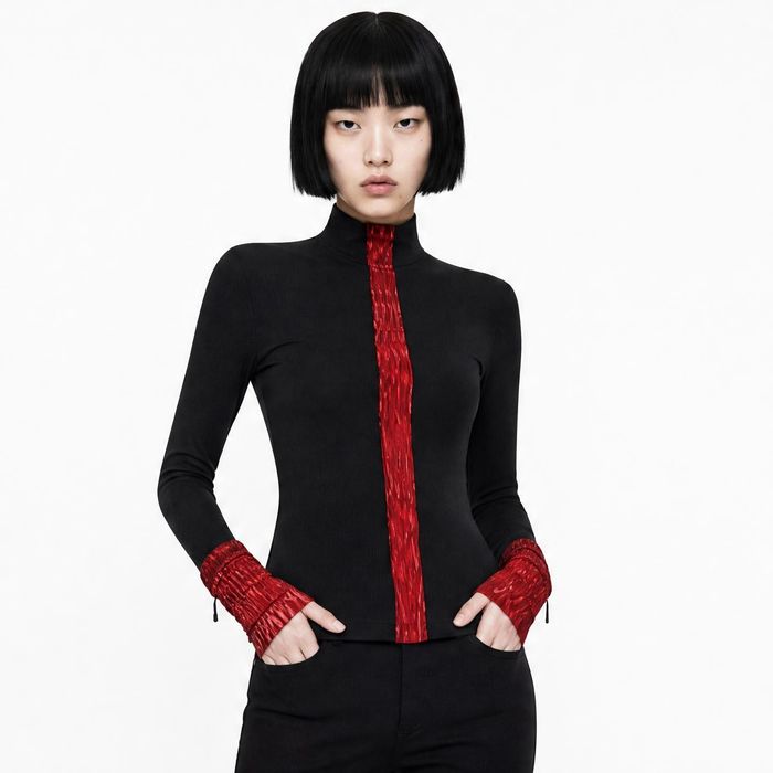 Red Stripe High-Neck Long Sleeve