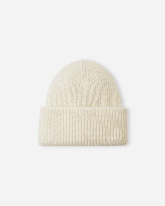 Beanie, Pilvinen White