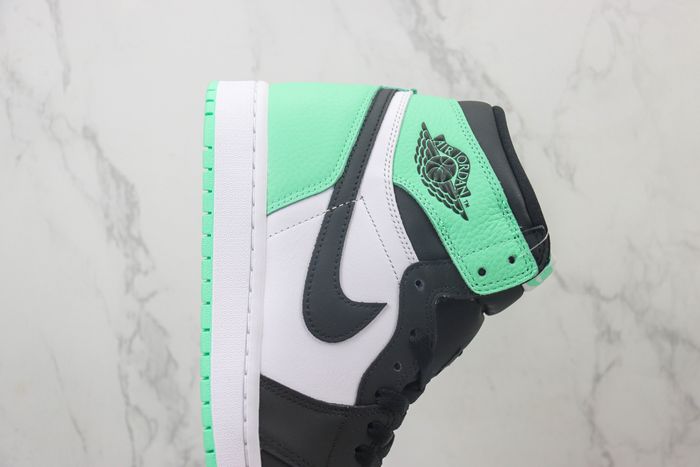 Jordan 1 Retro High OG Green Glow
