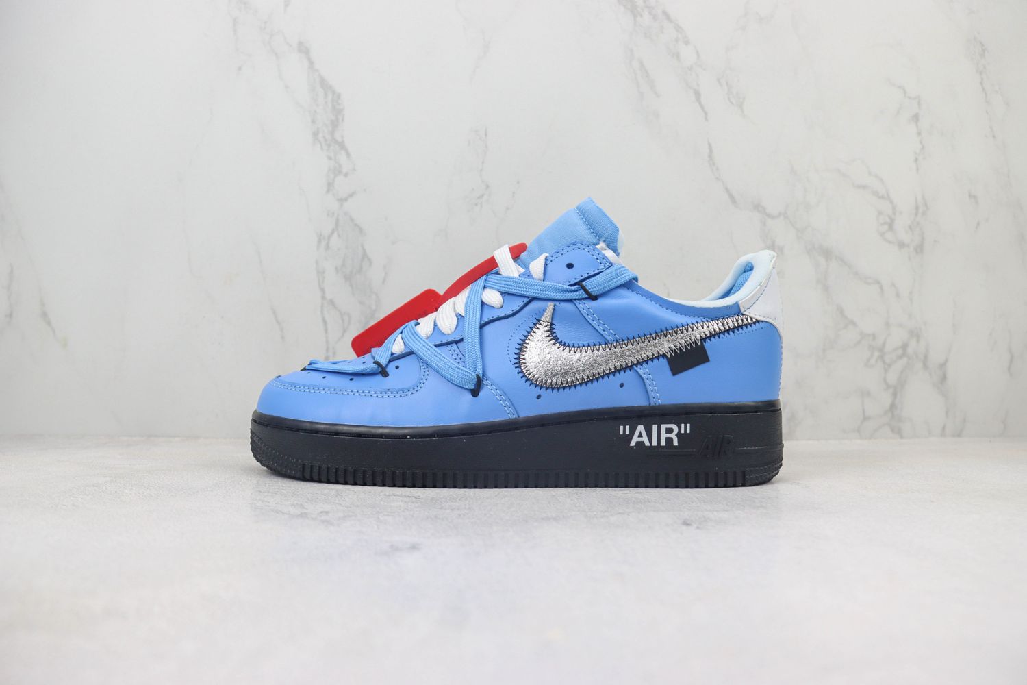 Off-White x NK Air Force 1 ”MCA“