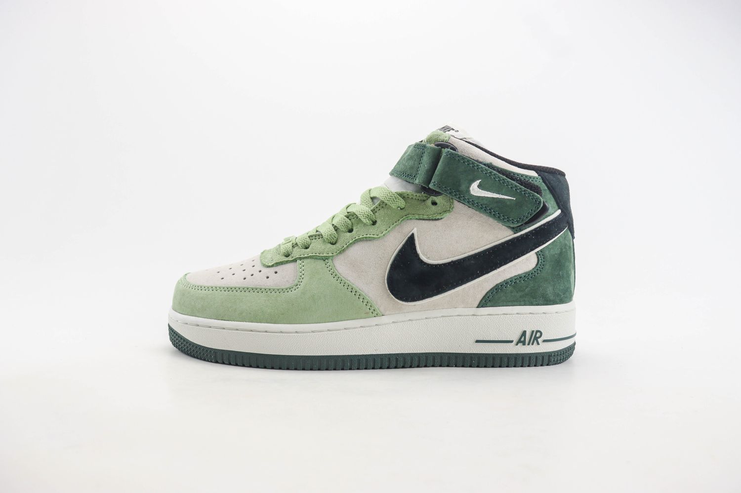 Nike Air Force 1 Mid 