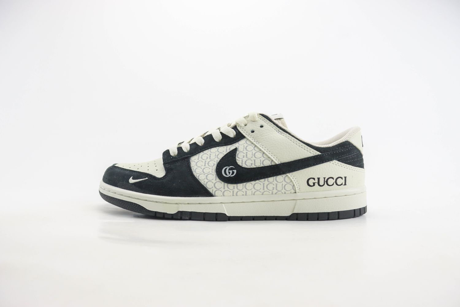 Nike SB Dunk Low x GUCCI 06 