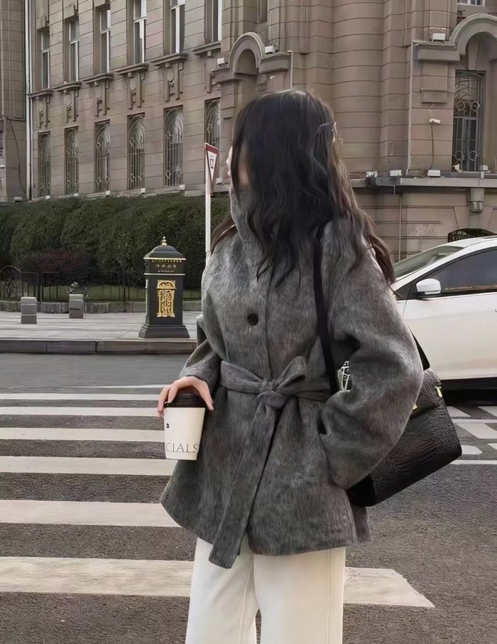 50% off coat хар өнгө