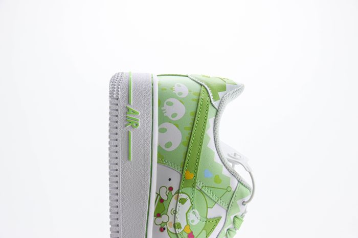 Nike Air Force 1 Low x Kuromi 02