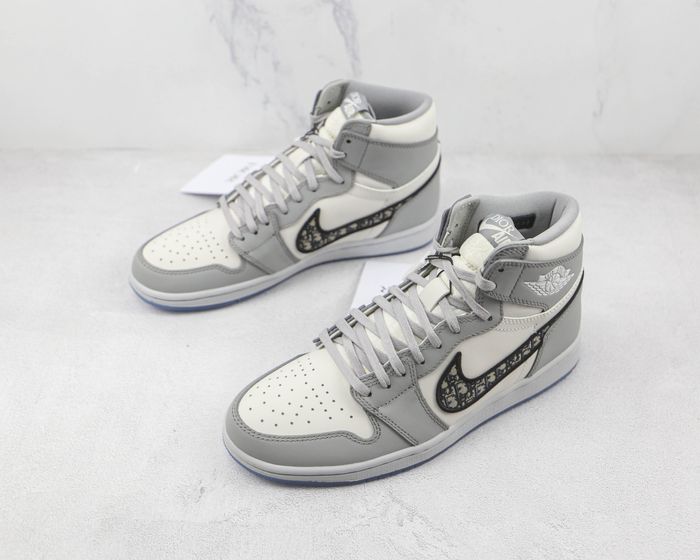 Jordan 1 Retro High Dior