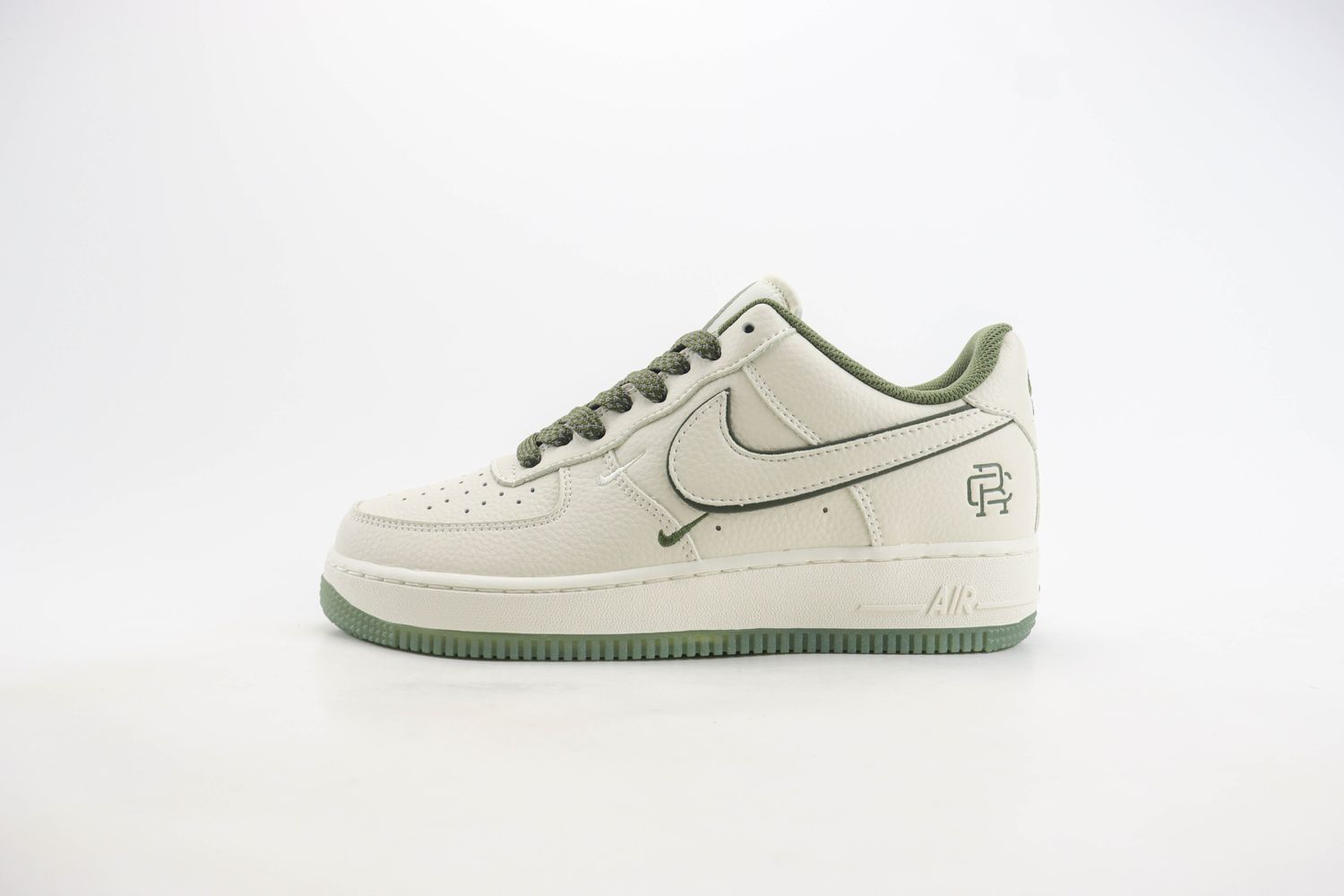 Nike Air Force 1 Low x Reigning Champ 02