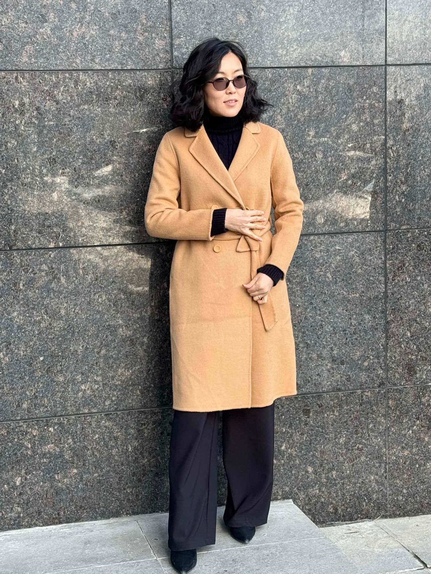 Мөртэй жижиг пальто 