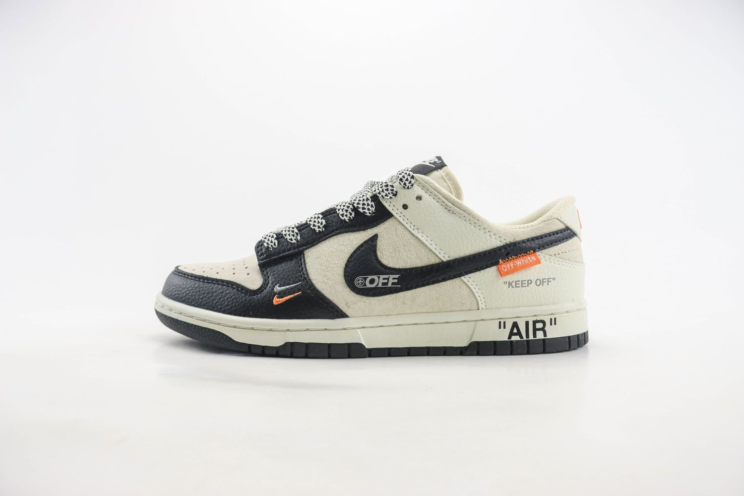 Nike SB Dunk Low x OFF-WHITE OW