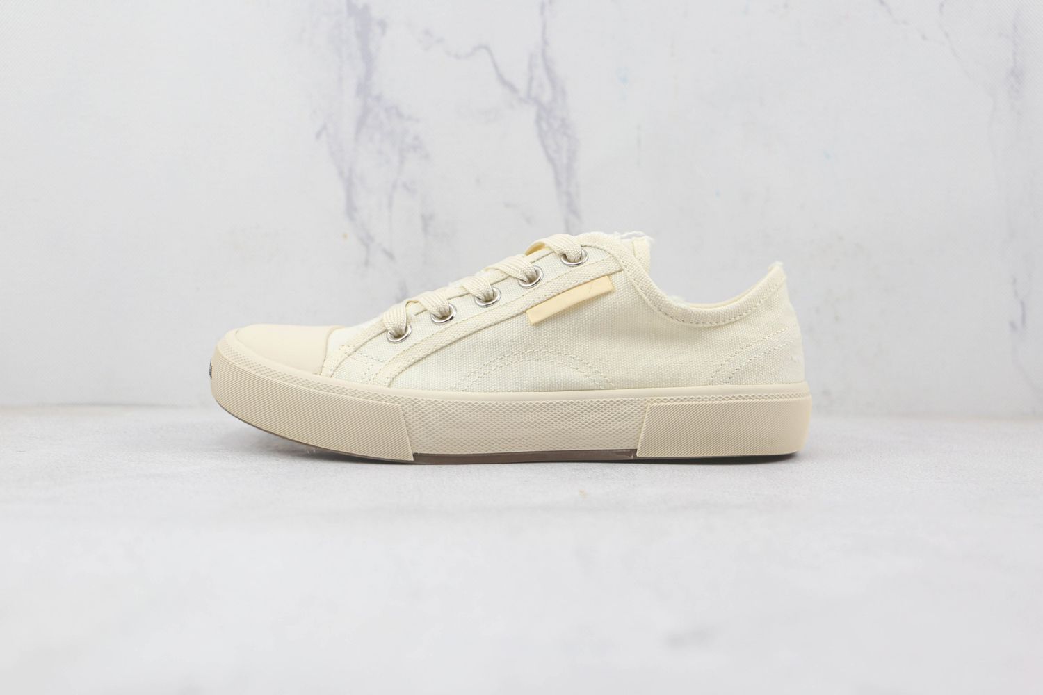 BALENCIAGA PARIS White