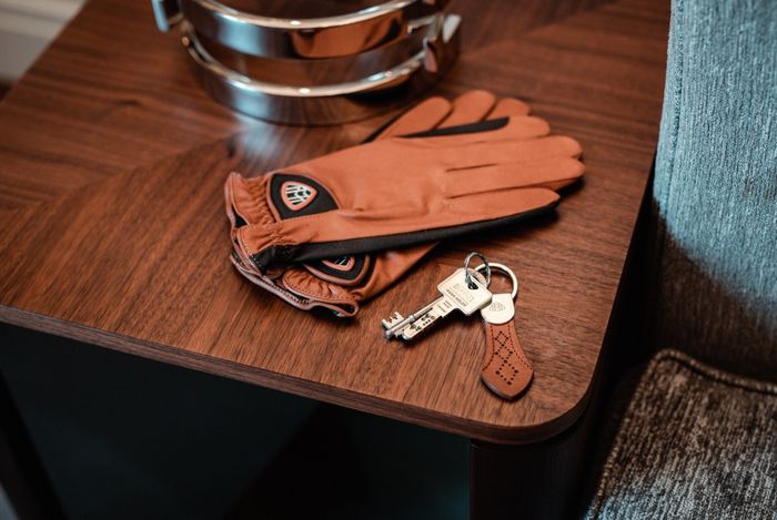 THE GRIP I, Cognac 8,0