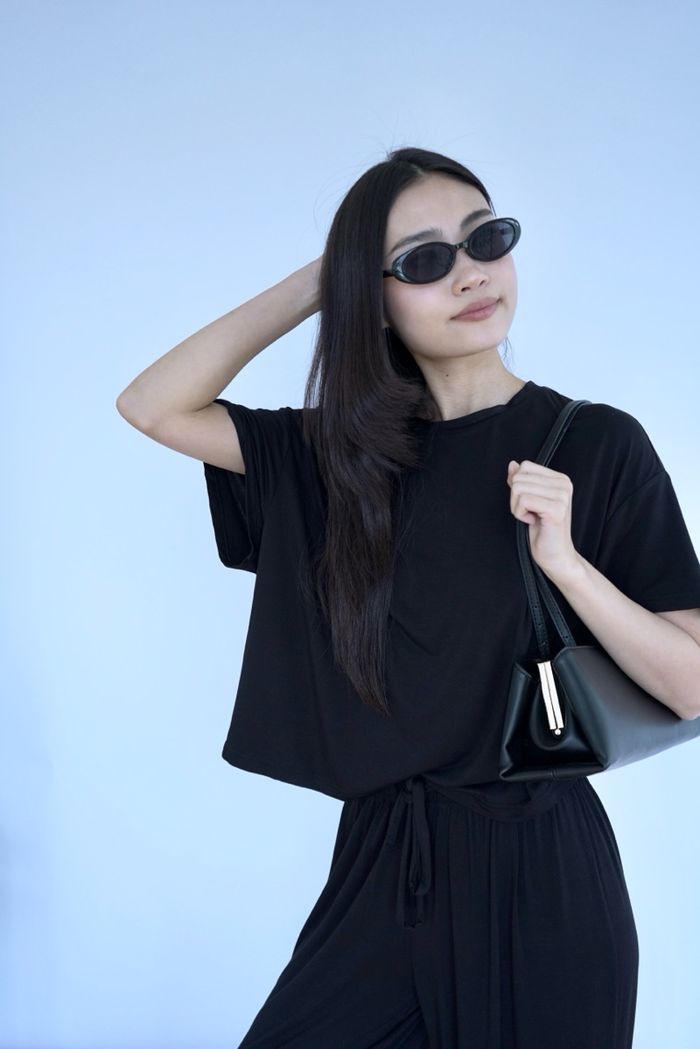 https://cdn.zochil.shop/807c7db5-4198-42ae-a2e0-2813e20abc7c_t700.jpg