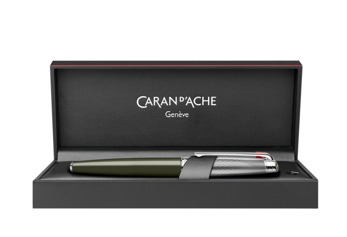 Caran d'Ache  Terre d’Ombre LÉMAN™ Fountain Pen Special Edition M
