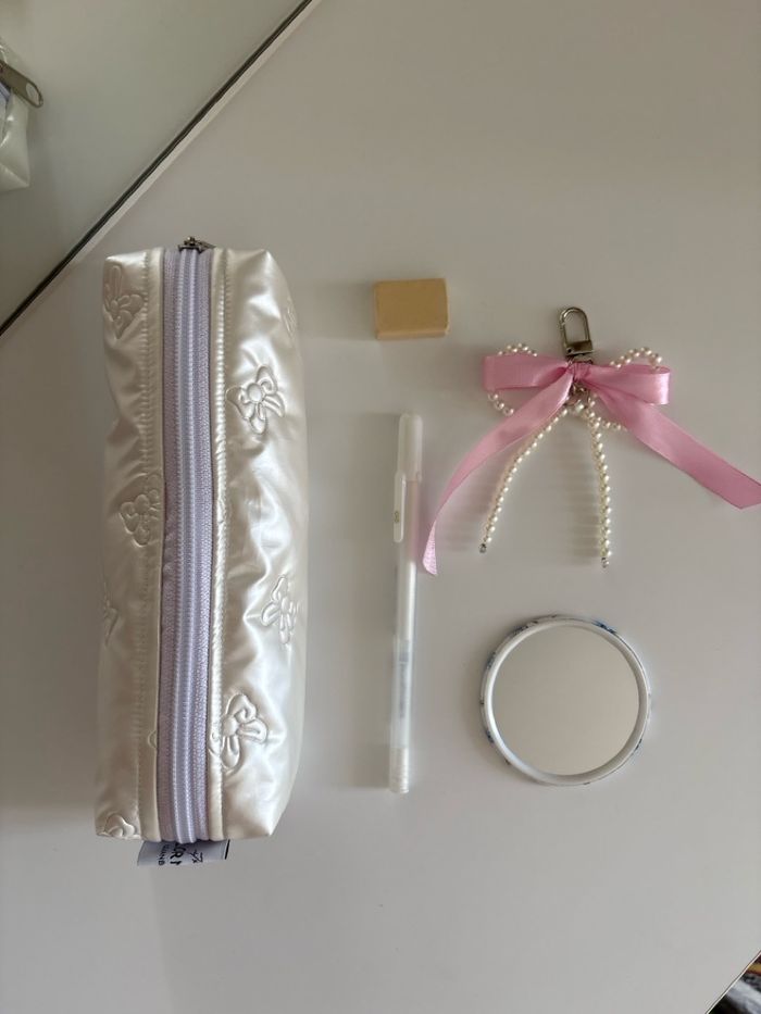 Pencil case white