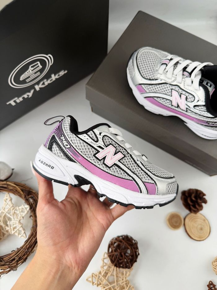 New Balance 740 Purple White