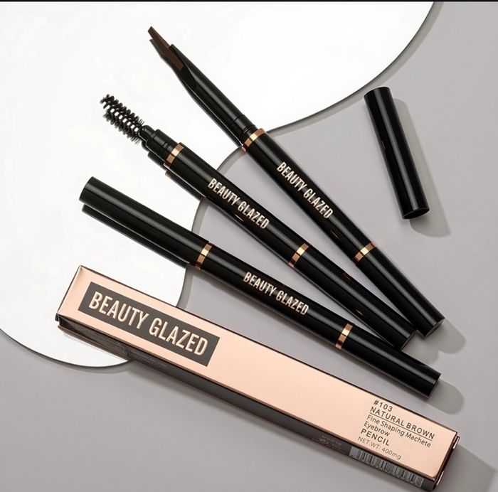 Нарийн хөмсөг харандаа