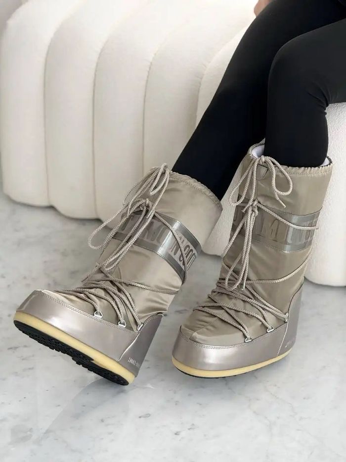 Moonboot platinium