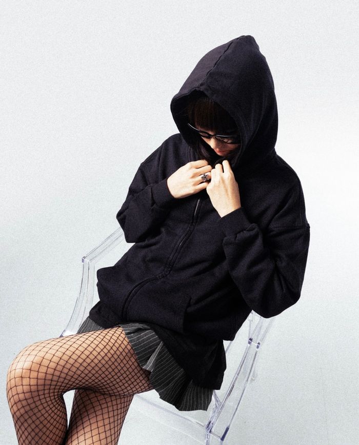 Black hoodie /zip/