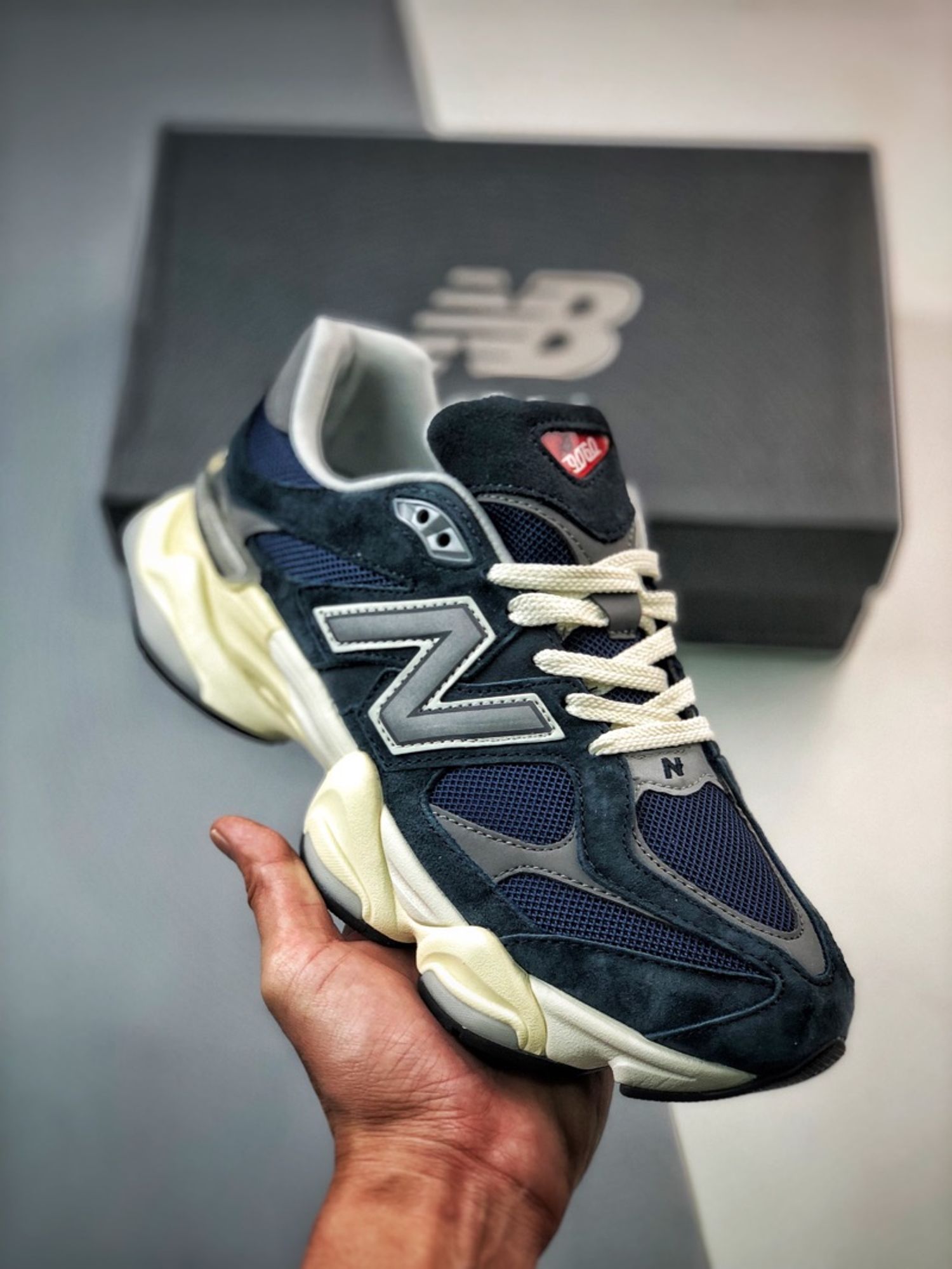 9060 Joe Freshgoods “Navy White”