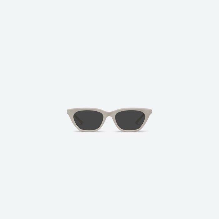 2025 Gisele - beige