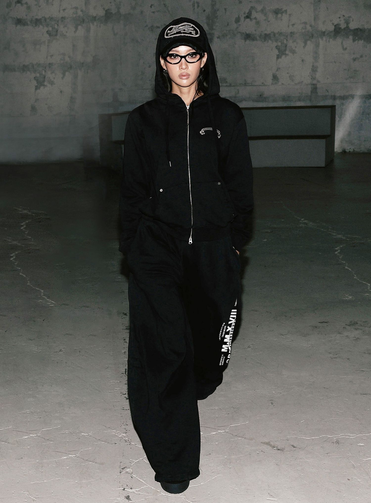 Viper Logo Hoodie - Black