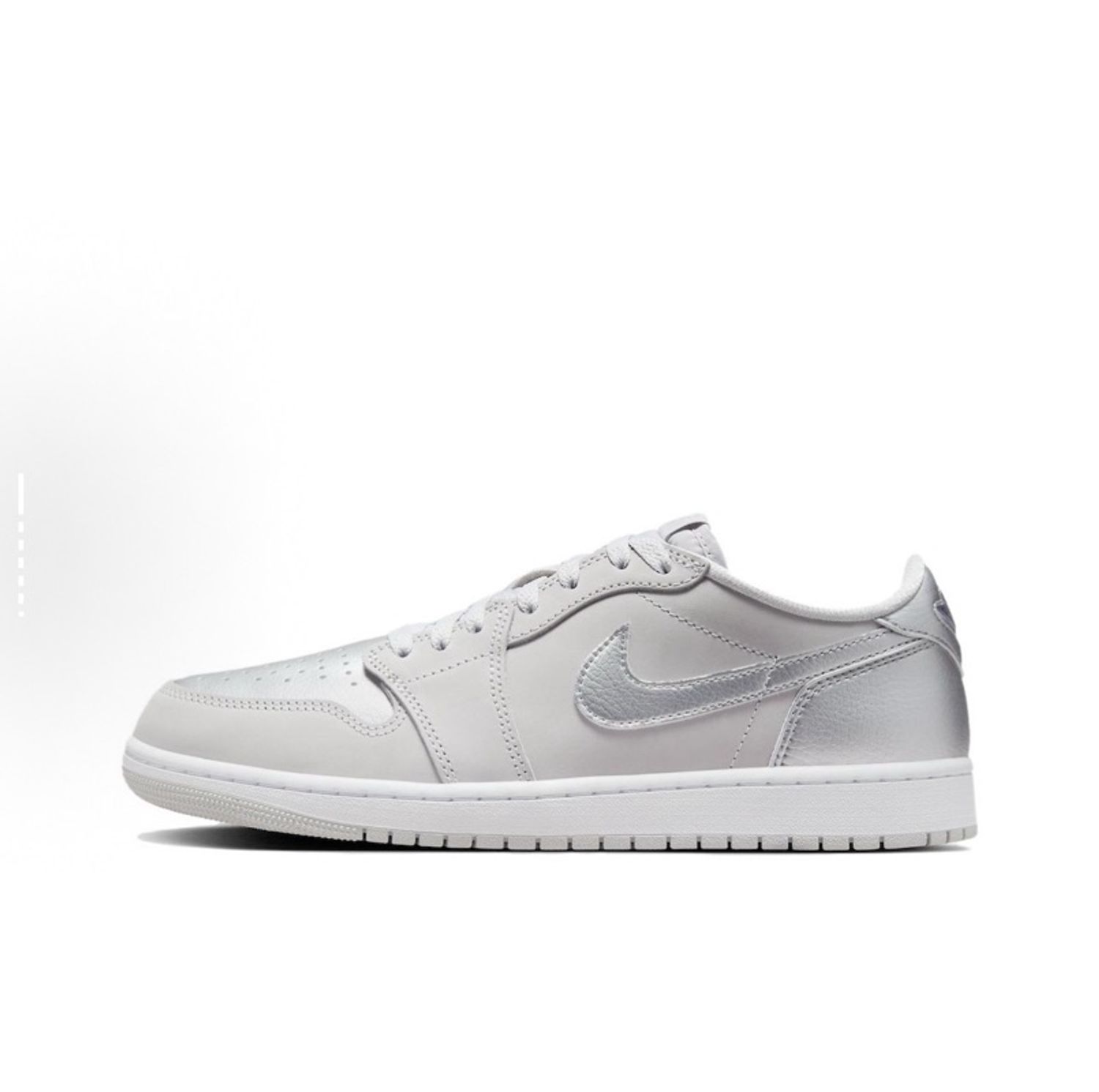 Air Jordan 1 Low OG "Metallic Silver"