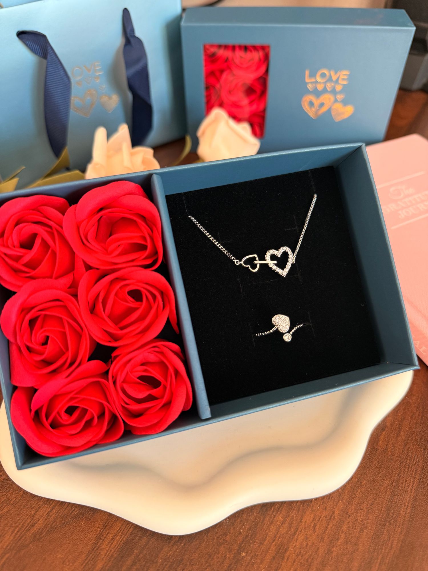 LUM GIFT SET 🌹 #4