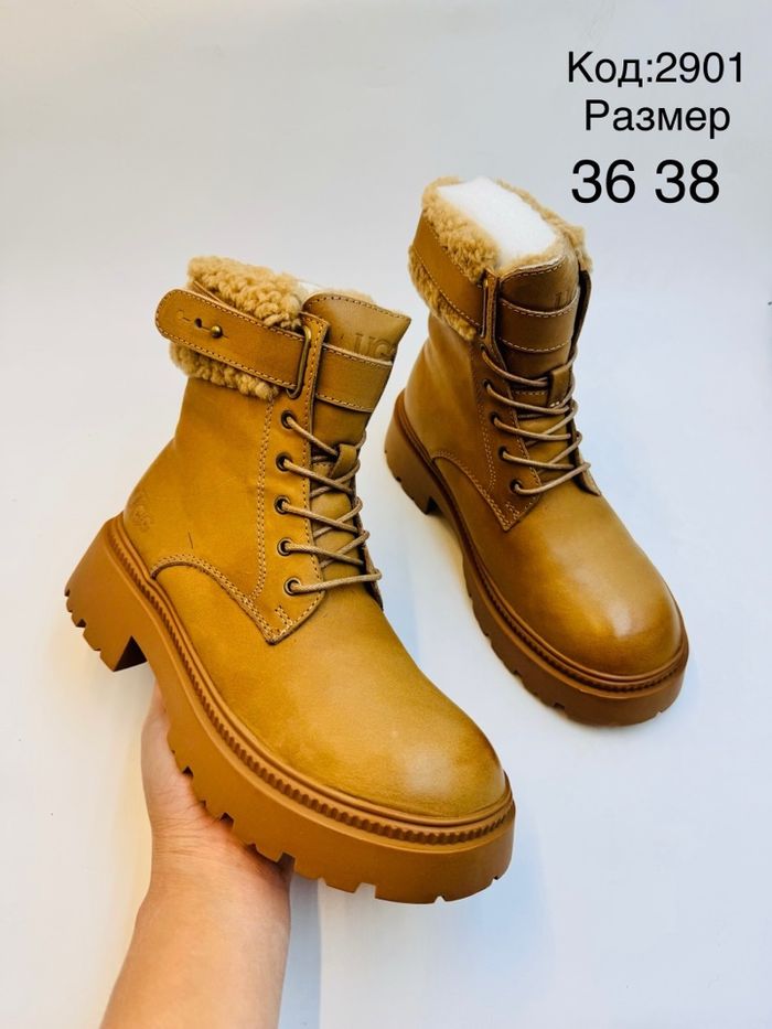 UGG шаргал богино