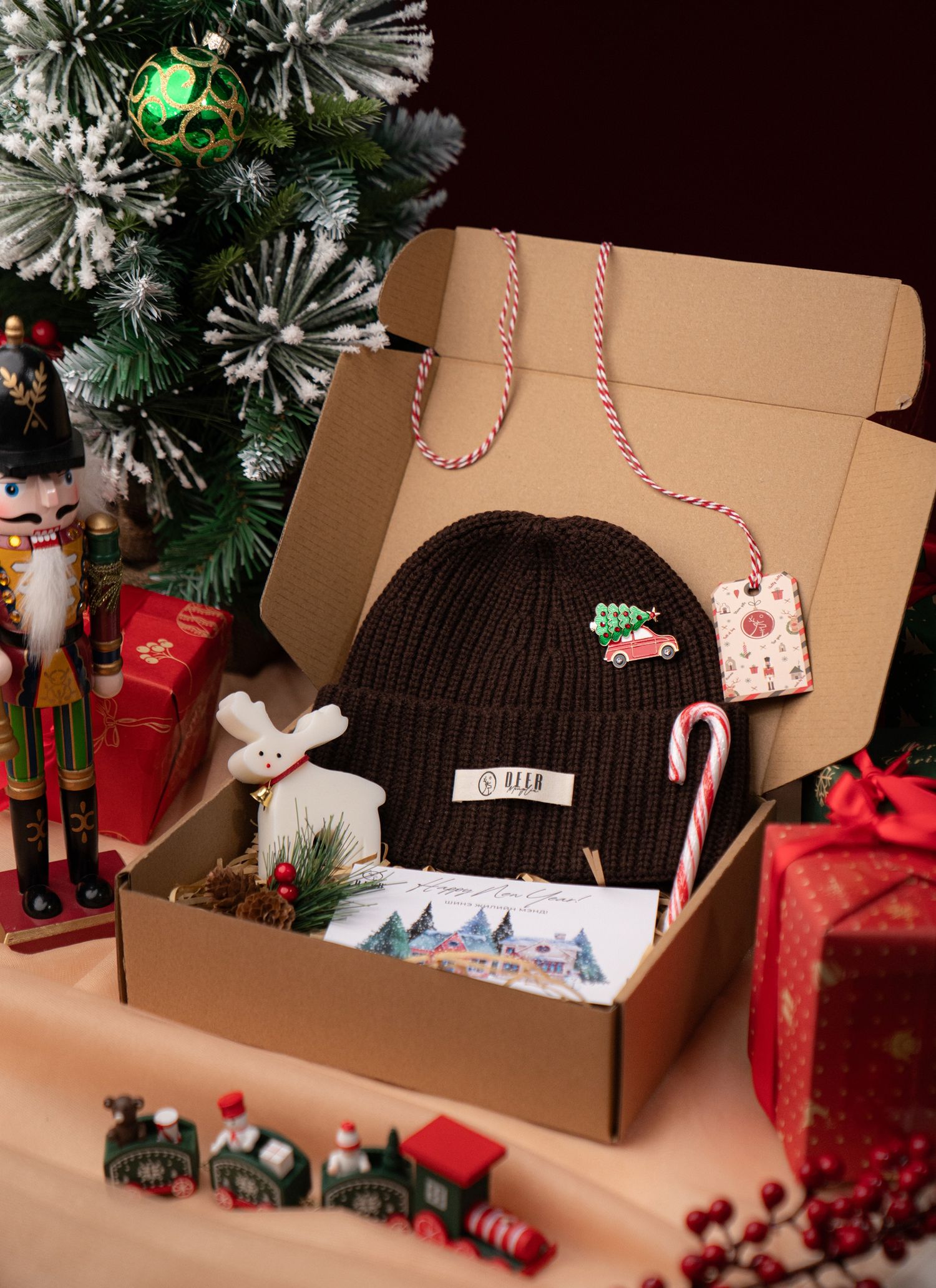 Малгайтай бэлгийн багц 