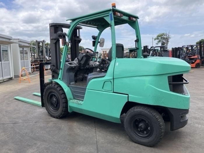 Mitsibushi 5t diesel forklift