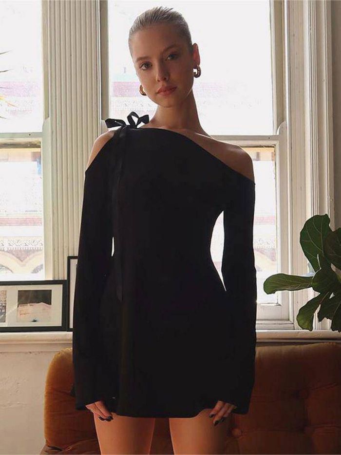 Asymmetric Dress / Off Shoulder Dress