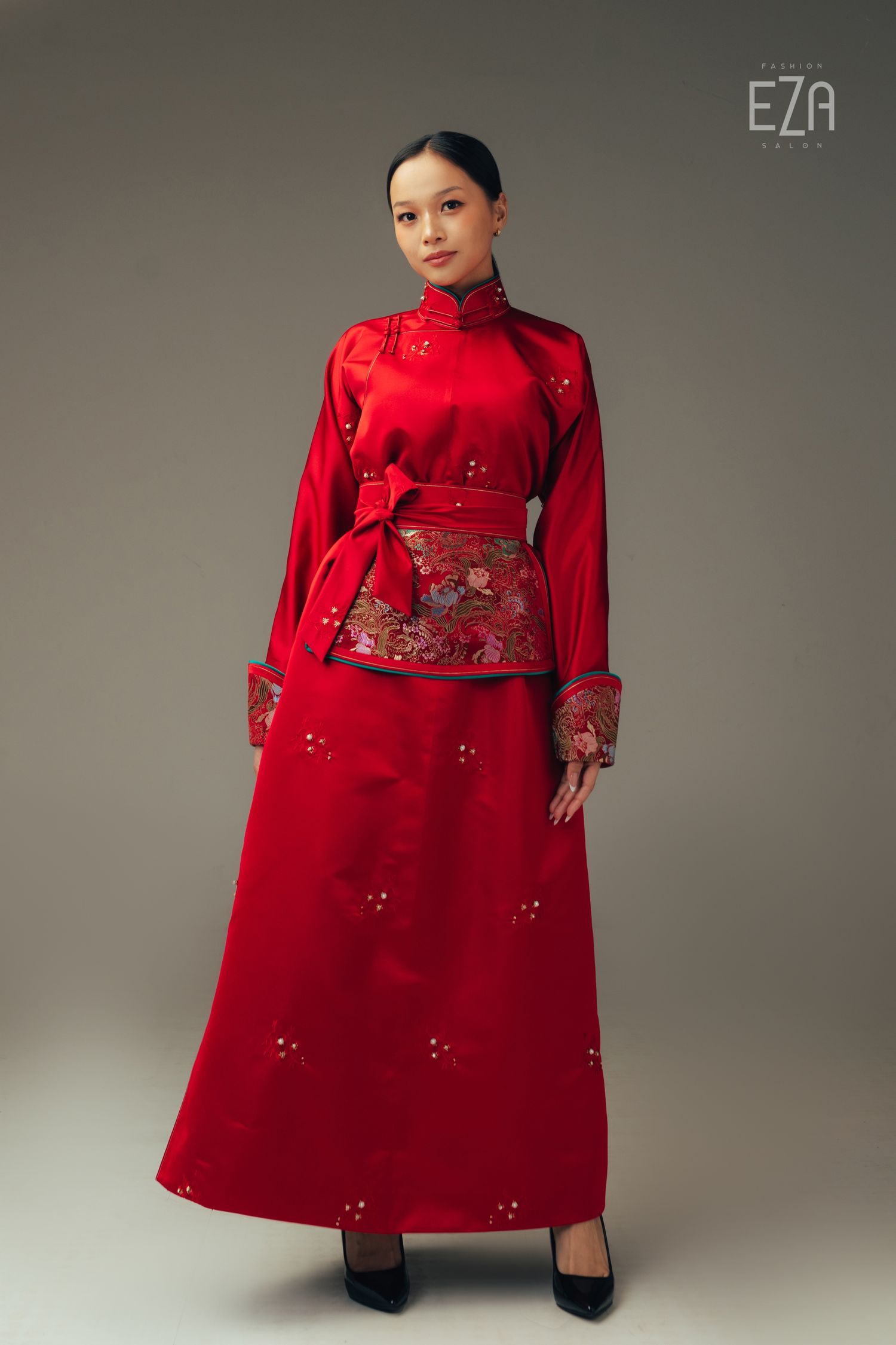 Цэвэр торгон дээл Гар чимэглэлтэй