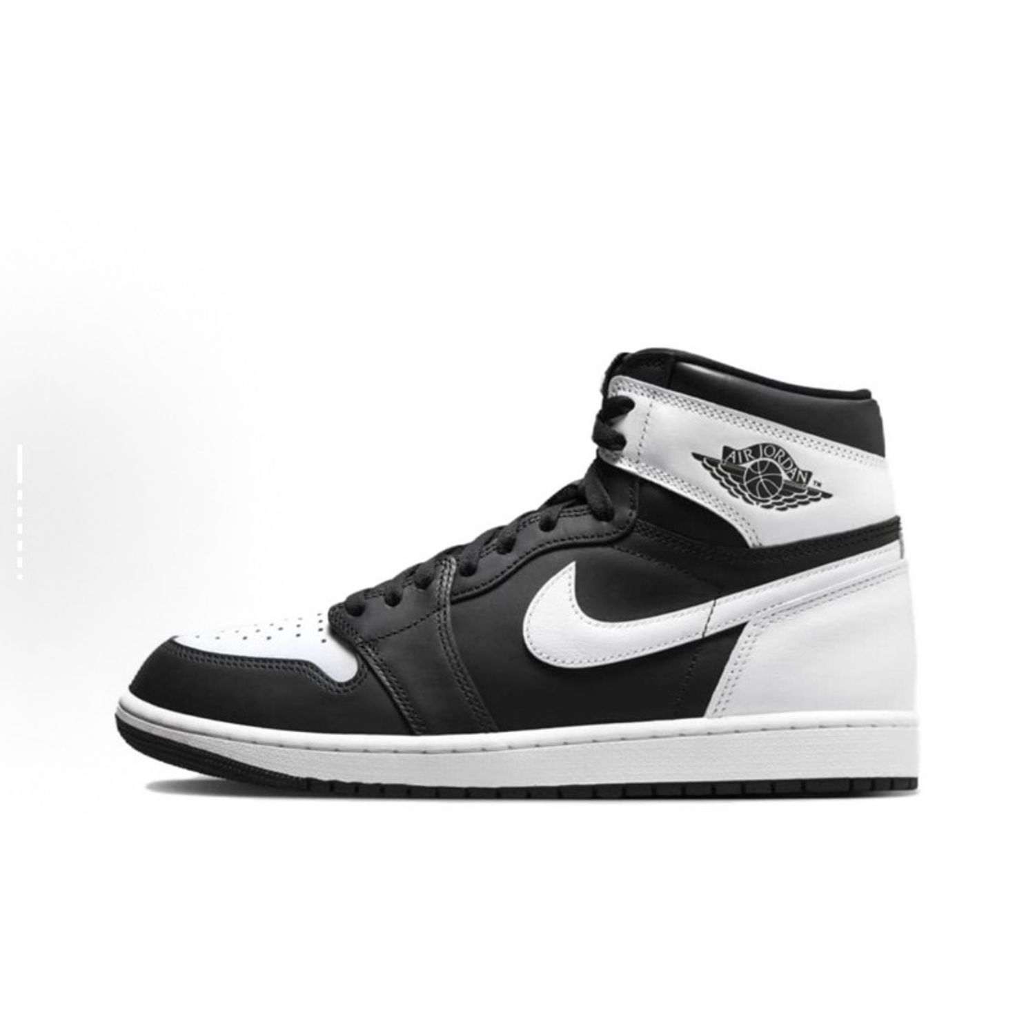 Air Jordan 1 Retro High OG "Black and White"