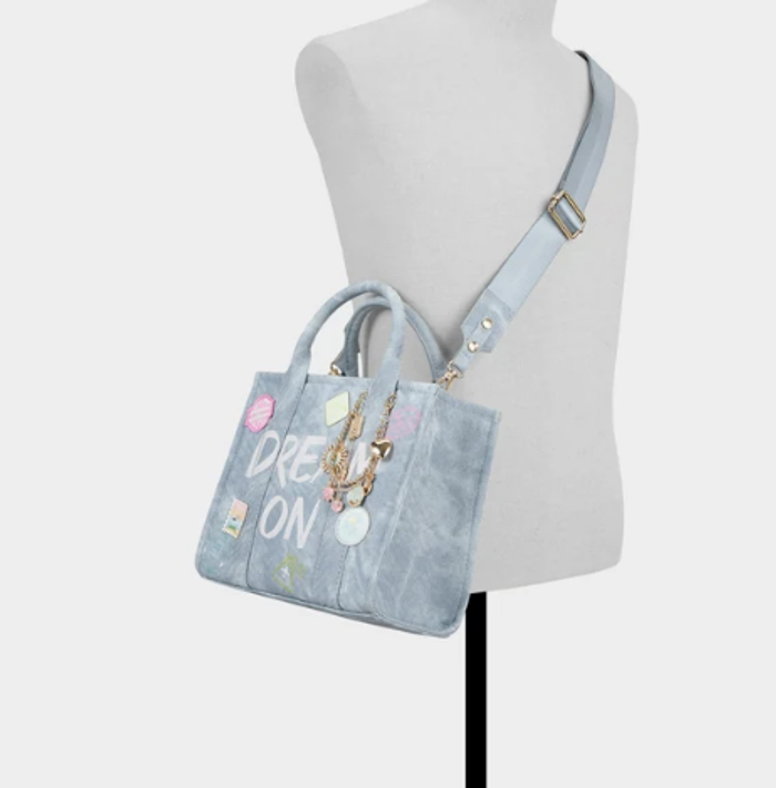 https://cdn.zochil.shop/83cae4d5-8125-470c-a90d-01e05efc041f_t700.png