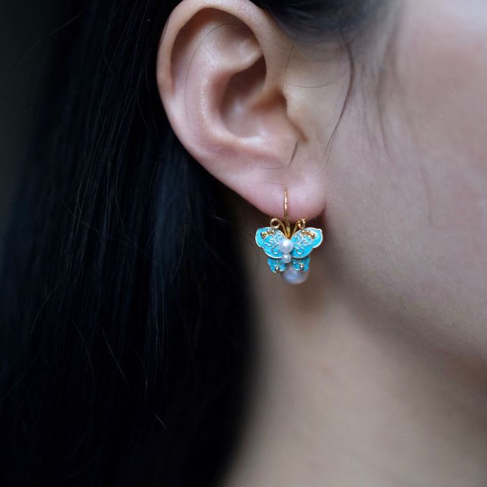 Монгол ээмэг 