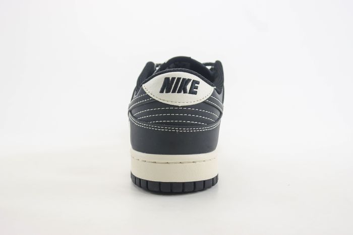 Nike SB Dunk Low x BAPE 06 